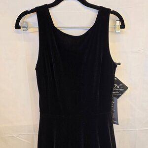 NWT CDC Petite Black Velvet Dress, Size M